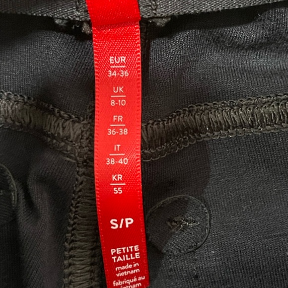 SPANX Black Faux Leather leather like Pants Women’s Size Petite S - Picture 10 of 14